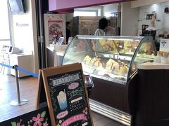 函館発のジェラートショップ、ミルキッシモが入っていたのでちょっと休憩。
名古屋にも２店舗ありますが食べたことはありませんでした。