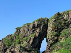 想像していたよりも壮大な景色でした。

もう、感動して言葉が出ません。
2人で自然と手を合わせて拝していました。

女岩とも言われるミーフガーは子宝にご利益があるパワースポットですが、島の南に対となる男岩もあるそうです。
今回は行き損ねましたので、きっと次回は！