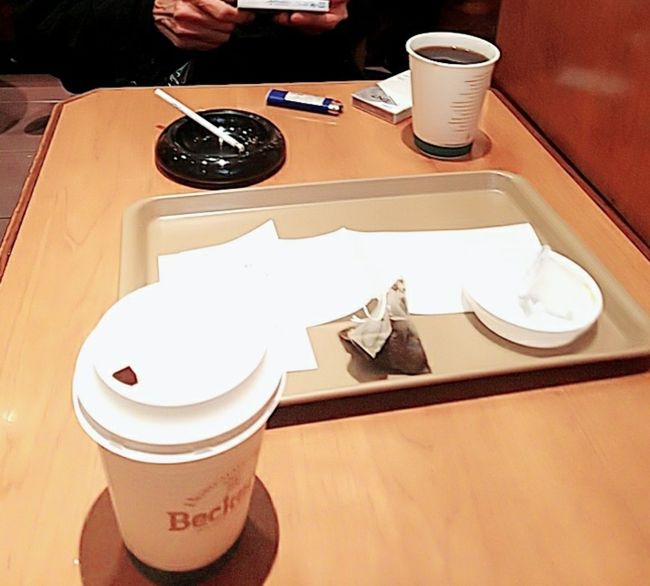 喫茶店で談笑し、1試合目終了です。