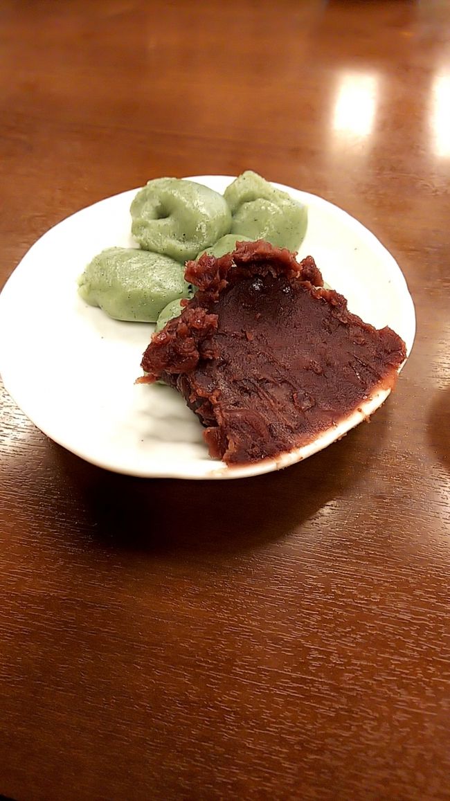 寅さんに出てくる草団子を食べました。