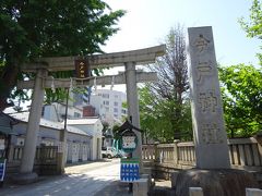 墨田川沿いを南下しながら今戸神社まで来ました。
京都の石清水八幡宮を勧請したのが始まり。
招き猫発祥の地でもあり、縁結びの神様らしい。