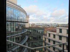 泊まったクラウンプラザ サンクトペテルブルグ リゴウスキーの部屋から
見えた景色

朝起きて天気をチェック。晴れそうな感じです。
いよいよロシア実質最終日。
明日はもう観光せず飛行機に乗って帰るだけ。
