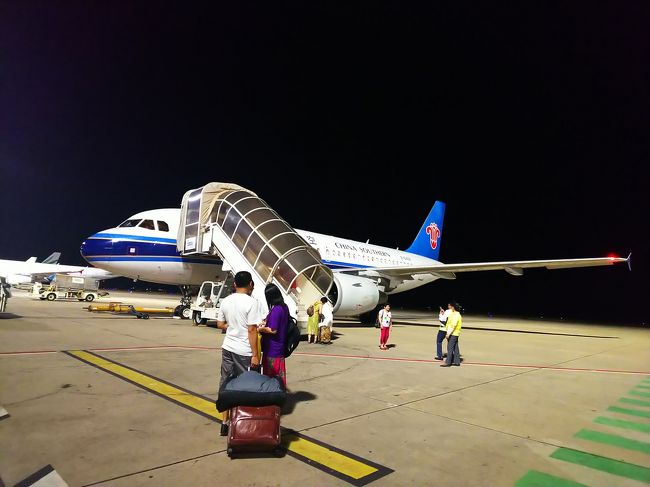 搭乗は、やっぱり徒歩（笑）