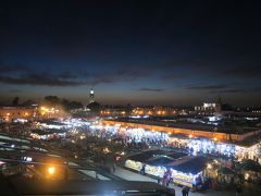 夜のフナ広場