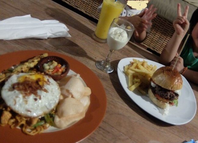 疲れすぎたので夕食はルームサービス！