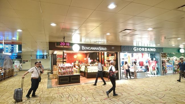 BengawanSoloへ。その後、先ほどのスカイトレインでT3に向かいました。