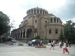 こちらの教会は、木造のブルガリア正教会だったが、オスマン支配解放後に増築＆リノベして、このように立派に増築したそうです。