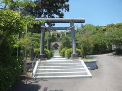 １１時４５分、高家神社到着。なんとかお昼前に着きました。