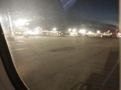 定刻の20時より少し早くJFKの第5ターミナルに到着。