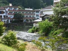 鹿児島空港にほど近い、妙見温泉。
天降川と中津川が合流するあたりに、お目当てのおりはし温泉はあった。