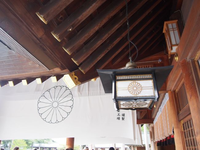 とても重厚感のある本殿でした。