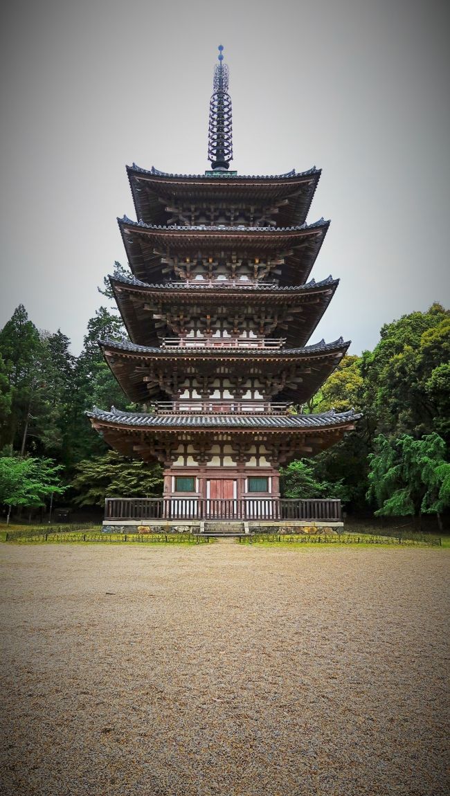 国宝建造物 醍醐寺五重塔修理工事報告書 / 京都府京都市 1960年