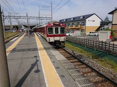  ここまで来たら天理駅まで行ってみます。京都から直通の天理行きの急行がやって来ました。天理線内は各駅停車ですが・・・