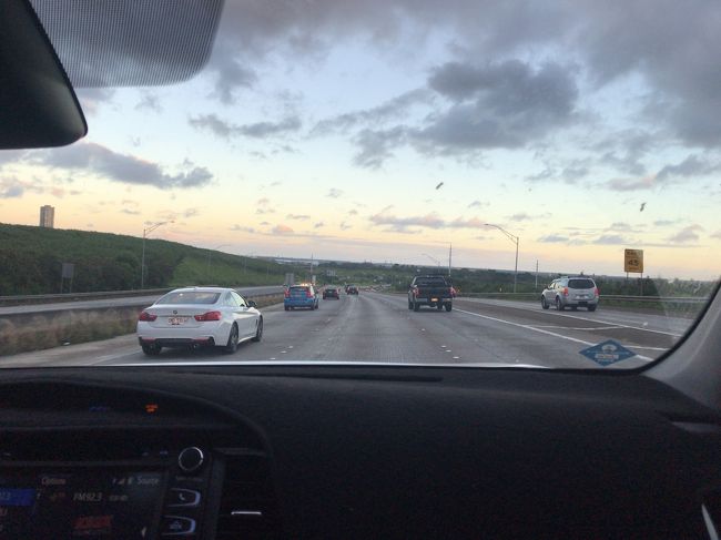 さぁアラモアナ方面へ走ります。