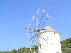 ギリシャ風車か。

ギリシャに行ったこともないし、ギリシャの風車を観たこともないのですが、快晴のお陰で、ムチャクチャ綺麗だったっス！！

ココで車中泊して、ホント良かったです。
