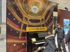 GARE SNCF DE TOURS　トゥール駅
#PianoEnGare 駅ピアノ
à vous de jouer