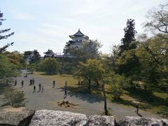  伊賀線祭りの会場を後にして、日本１００名城の伊賀上野城へ向かいます。
