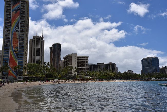 海には入りませんが、一応水着になり、足元だけ浸かりました。