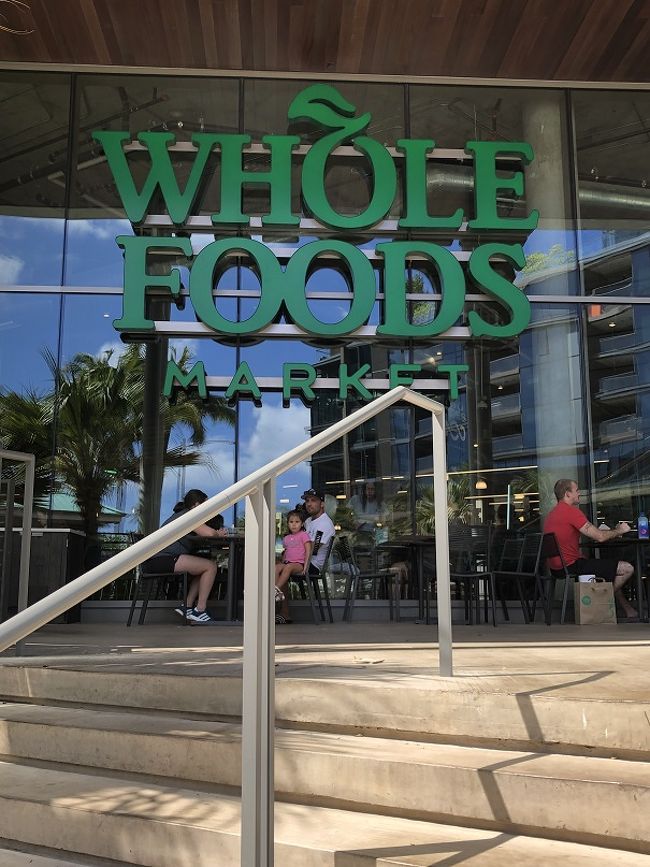 ホールフーズマーケット、クイーン店に行きます。<br />２０１８年５月オープンなので、こちらは初めてです。