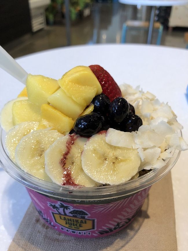 ピタヤボウルとアサイボウル、色も似ていて、何が違うの？<br />密かに疑問でした。<br />そもそもフルーツの種類が違うようです。<br /><br />でも、どちらも美肌、健康に良いみたいです。<br />