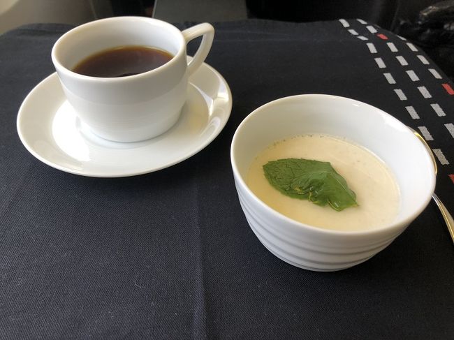 デザートは、<br />『ライチムース』です。