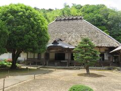 次に、津和野の街中の駐車場にクルマを停めて、津和野の街中の観光地を巡ってみました。

永明寺。
入館料が必要になっていたので、パス。