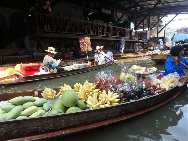 フルーツ舟はどれも全部おいしそう。(^_^)