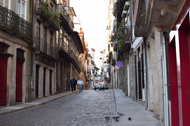 なので市内観光は<br />セグウェイで回るツアーを予約してみました。<br />Bluedragon Segway Tour 3時間<br />https://www.bluedragon.pt/en/product/best-of-porto-by-segway/<br />