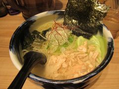 いただいたのは弟子屈ラーメン。塩ラーメンです。鮭が入ったあっさり系で美味しくいただきました。