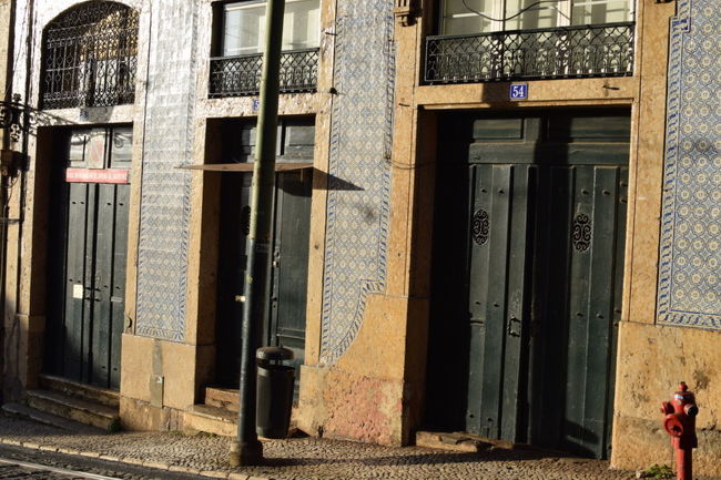 リスボンの宿もアパートを選択<br />家主のリカルドさんと無事に会えて<br />鍵をもらう