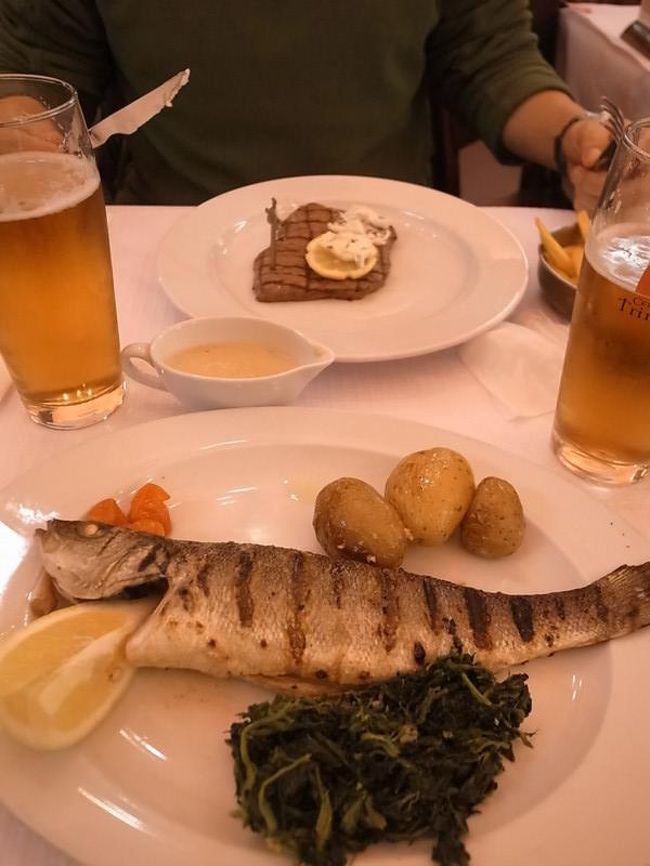 Cervejaria Trindade<br />http://www.cervejariatrindade.pt/trindade_english.html<br /><br />お肉と魚SeaBass