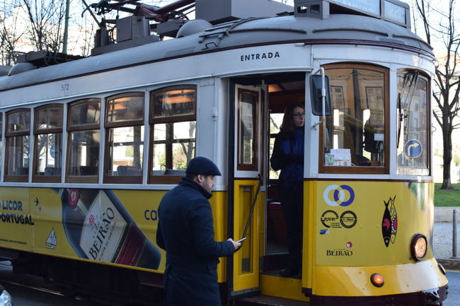 地下鉄、バス、ケーブルカー乗り放題。