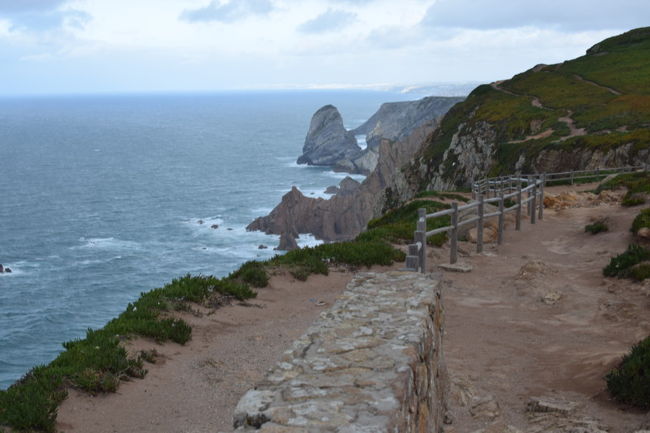 引き続きどんより空