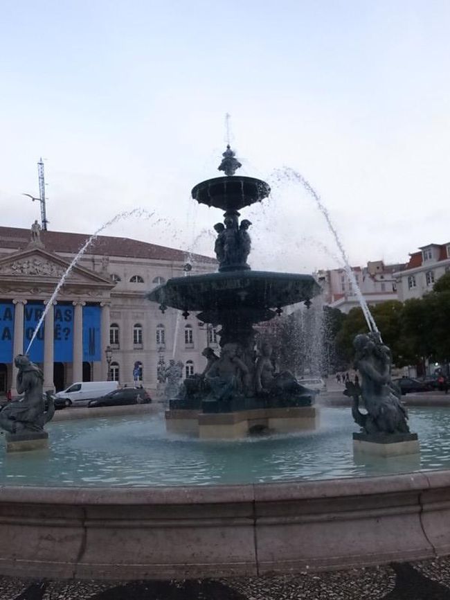 日帰りバスツアーの集合場所へ