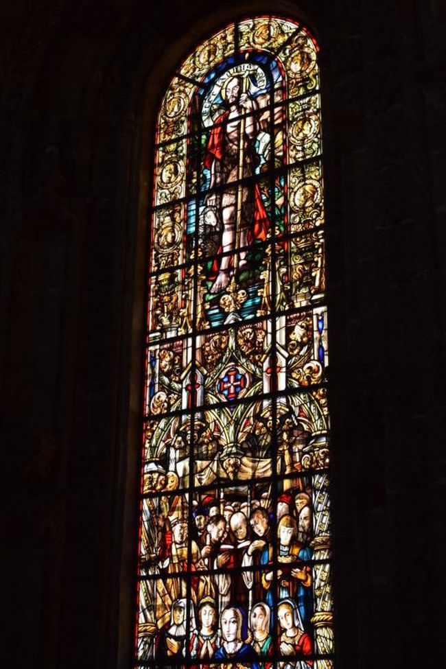 ステンドグラスもゴージャスです。