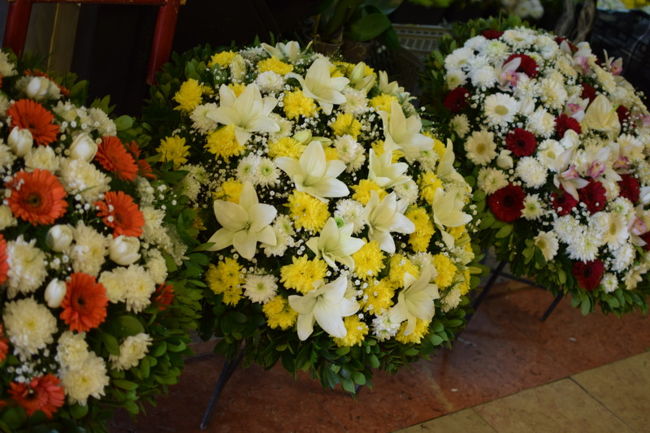 歩き疲れたところで<br />市場のフードコートへ