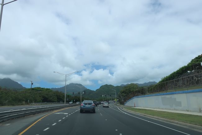 次はクアロア・ランチを目指します。<br />北へ40分ほどの距離。