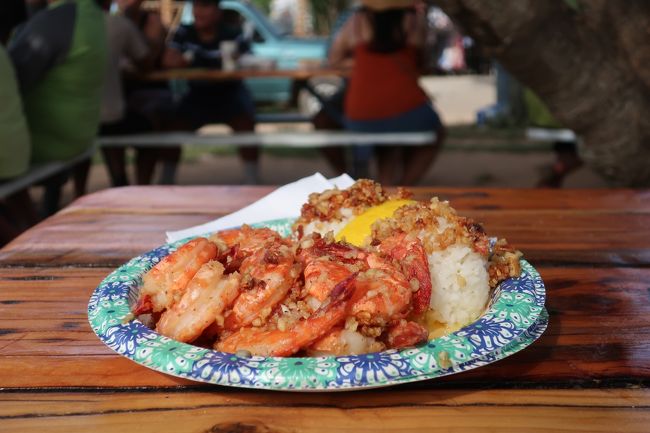 ガーリック・シュリンプ 14ドル<br />まぁ、これは旨くないワケないよな。エビだもん。<br />12匹入っていて、結構な量。<br />個人的には午前中食べたパンケーキより断然こっちがイイ。