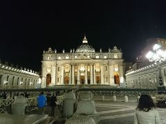 ローマは最後の夜なので、バチカン市国にも足を延ばしました