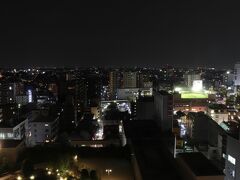 1223号室からの夜景。右端が浦和パルコ。
