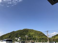 …なので、とりあえずは北上していきます。

途中の海辺の湯で足湯に浸かってまったりぃ～
あれ～？晴れて青空になってきたよ～！
