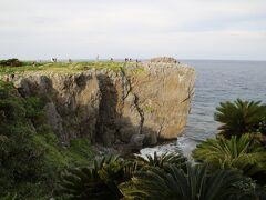 辺戸岬の断崖