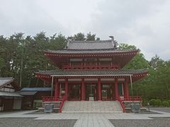 格好立派なお寺でした。
昭和に成ってから建立された洋です。
建立したのは、トヨタ自動車との事で交通安全祈願のお寺です。
