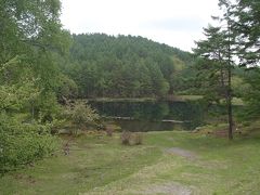 その後、妻が行きたいと言っていた御射鹿池に。
地図だと近そうだったのですが、以外と時間が掛りました。
裏道なら近いのでしょうか。

