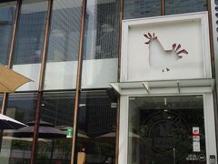 【BBQチキン鐘路本店】
陸橋ロケ地から地下鉄2号線5号線乗り継ぎ
鐘路3街で降りて清渓川沿いを歩くと見つかります
