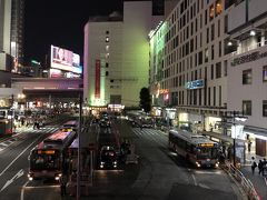 渋谷の駅前バスターミナルは、昭和の交通ターミナルの雰囲気を一番よく残している気がします。