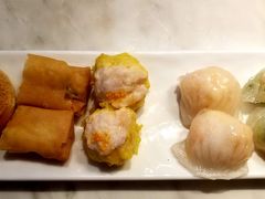 うっかり外観等撮り忘れてしまったこちらは「鼎點1968」。
おひとり様用飲茶セットがあるというなんとも憎いお店です。
ありがとうありがとう。

確か、セットも何パターンかあったかと思います。
さくっと色々楽しめるのでおすすめです。

