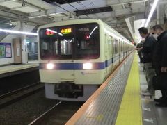 6:01
小田急の急行列車に乗ります。

②小田急:急行.小田原行
町田.6:02→秦野.6:35
[乗]小田急.8556