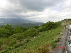 北八ヶ岳方面です。
こちらの方がフォッサマグナの地形が分かりますね。
野辺山高原から見ています。