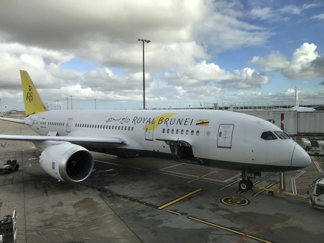 ロイヤルブルネイ航空787-8ビジネスクラス メルボルン→（バンダルスリ